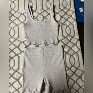 LA LUXE women’s Two piece set crop top and shorts size M